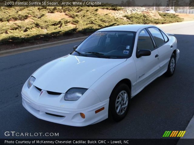 2001 Pontiac Sunfire SE Sedan in Arctic White