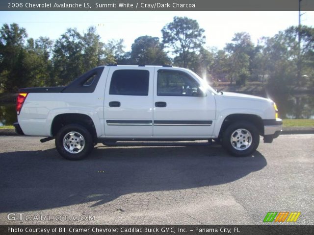 2006 Chevrolet Avalanche LS in Summit White