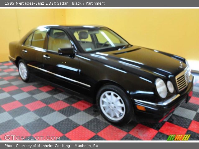1999 Mercedes-Benz E 320 Sedan in Black