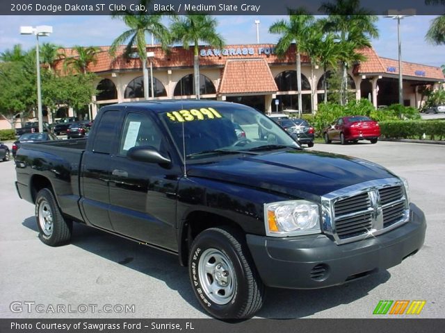 2006 Dodge Dakota ST Club Cab in Black
