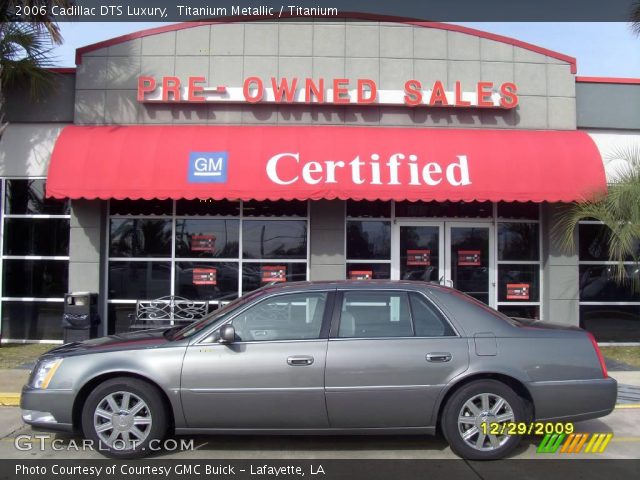 2006 Cadillac DTS Luxury in Titanium Metallic
