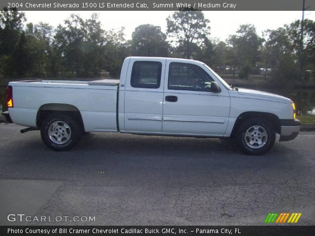 2004 Chevrolet Silverado 1500 LS Extended Cab in Summit White