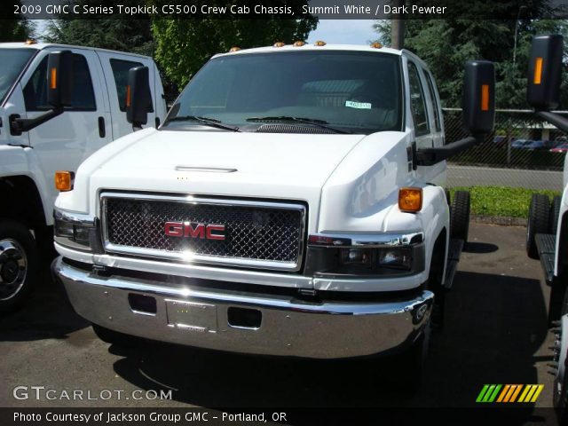 2009 GMC C Series Topkick C5500 Crew Cab Chassis in Summit White