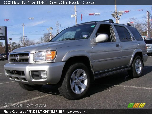 2003 Nissan Pathfinder LE 4x4 in Chrome Silver Metallic