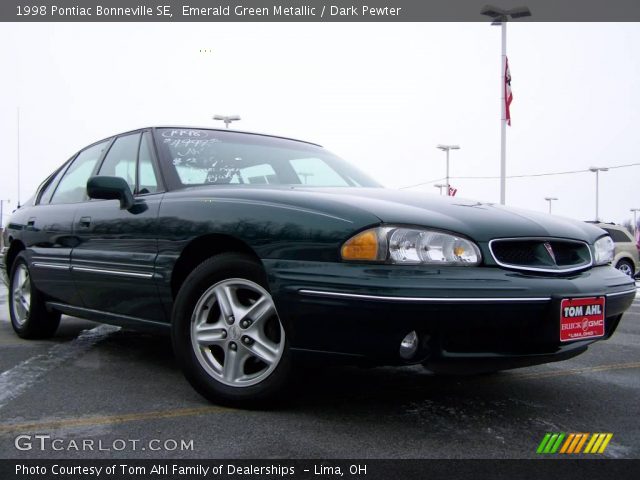 1998 Pontiac Bonneville SE in Emerald Green Metallic