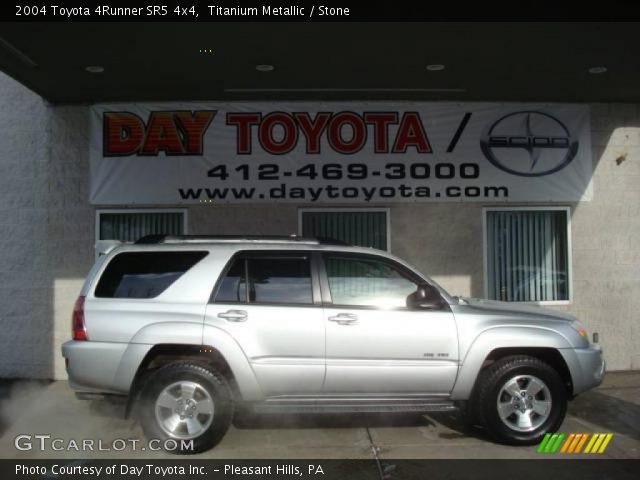 2004 Toyota 4Runner SR5 4x4 in Titanium Metallic
