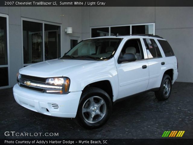 2007 Chevrolet TrailBlazer LS in Summit White