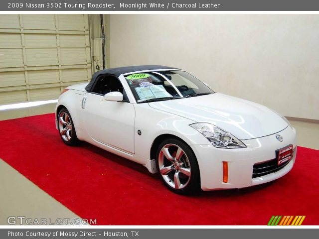 2009 Nissan 350Z Touring Roadster in Moonlight White