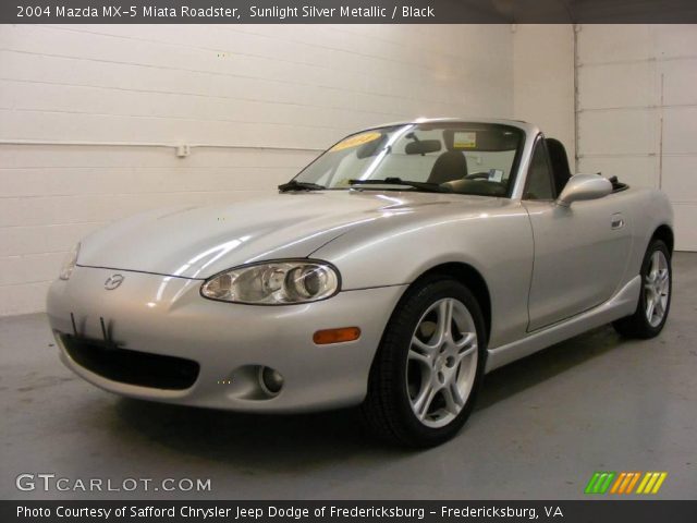 2004 Mazda MX-5 Miata Roadster in Sunlight Silver Metallic