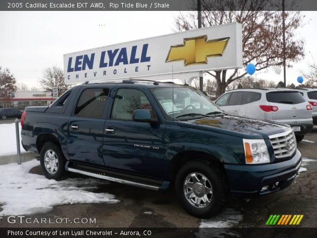 2005 Cadillac Escalade EXT AWD in Rip Tide Blue