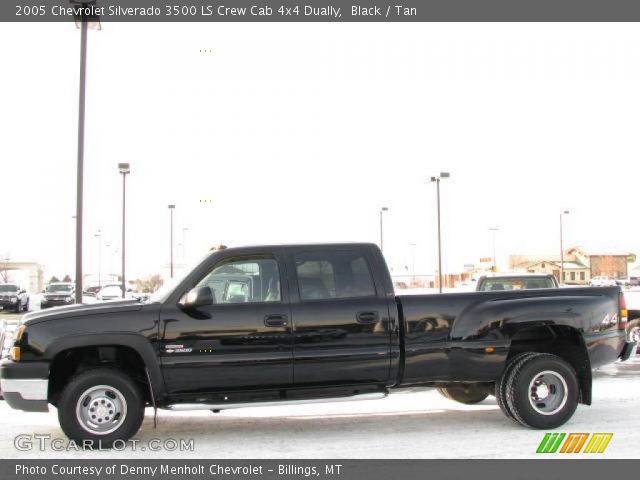 2005 Chevrolet Silverado 3500 LS Crew Cab 4x4 Dually in Black