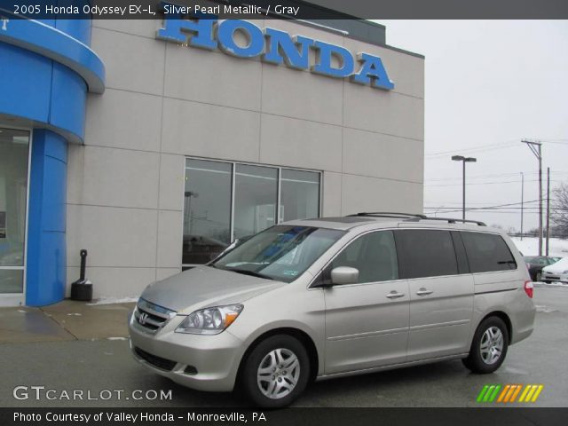 2005 Honda Odyssey EX-L in Silver Pearl Metallic