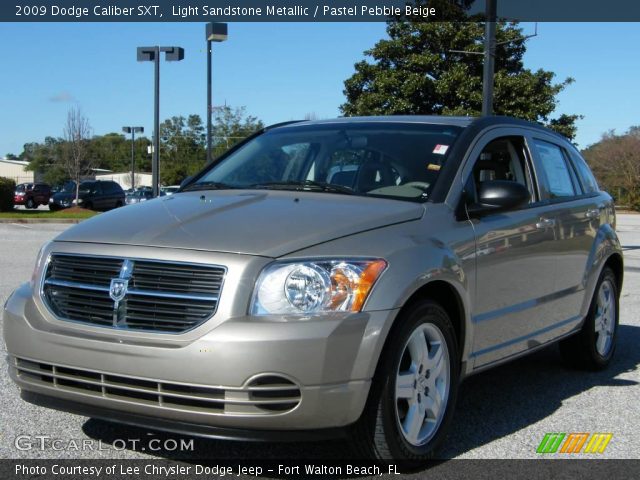 2009 Dodge Caliber SXT in Light Sandstone Metallic