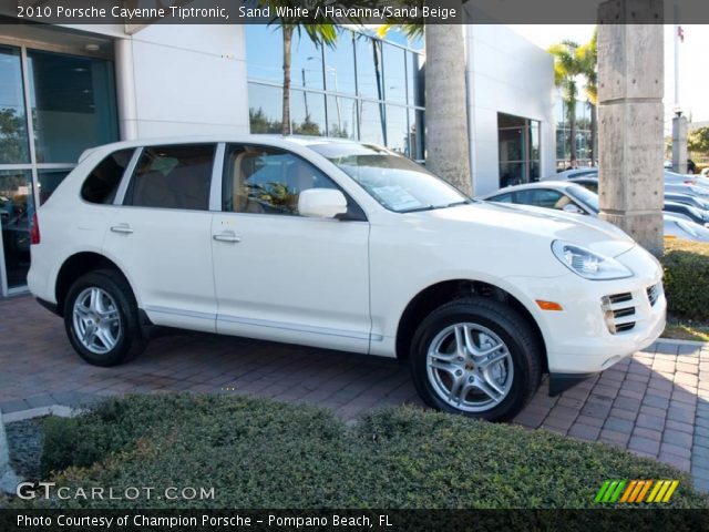 2010 Porsche Cayenne Tiptronic in Sand White