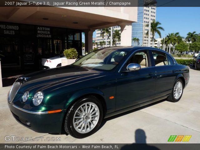 2007 Jaguar S-Type 3.0 in Jaguar Racing Green Metallic