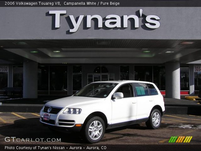 2006 Volkswagen Touareg V8 in Campanella White
