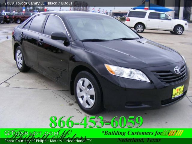2009 Toyota Camry LE in Black