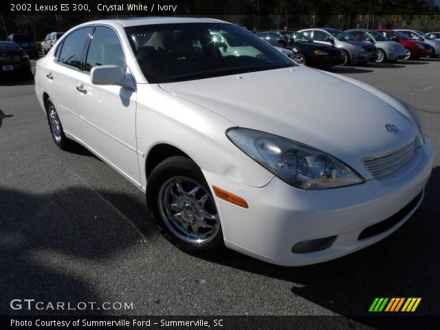 2002 Lexus ES 300 in Crystal White