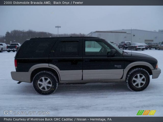 2000 Oldsmobile Bravada AWD in Black Onyx