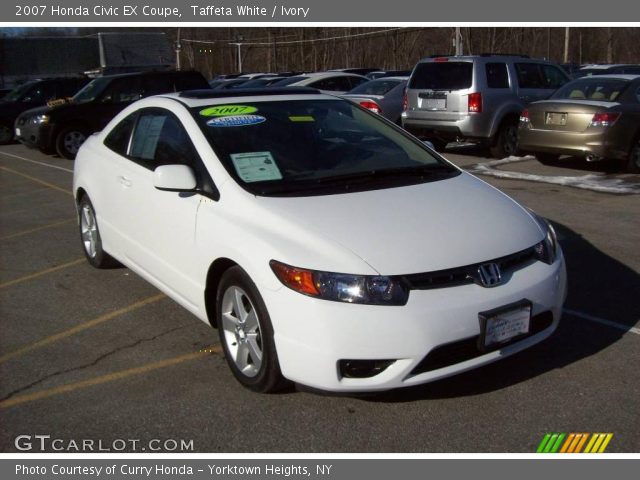 Honda civic 2007 pearl white #1