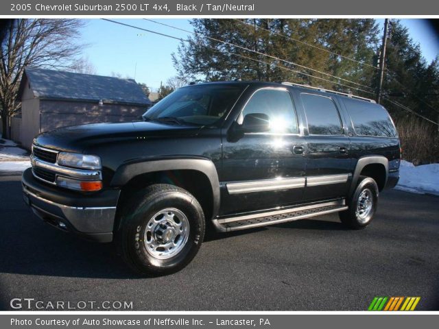2005 Chevrolet Suburban 2500 LT 4x4 in Black