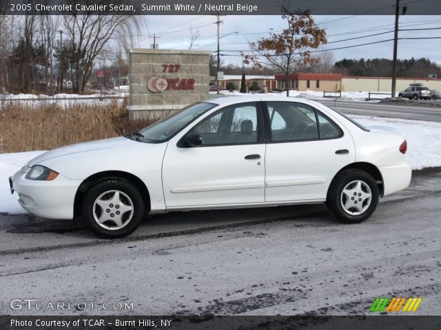 2005 Chevrolet Cavalier Sedan in Summit White