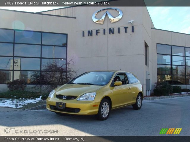 2002 Honda Civic Si Hatchback in Yellow Pearl Metallic