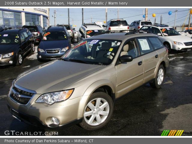 2008 Subaru Outback 2.5i Wagon in Harvest Gold Metallic