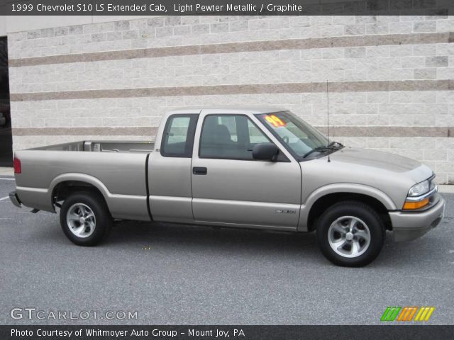 1999 Chevrolet S10 LS Extended Cab in Light Pewter Metallic