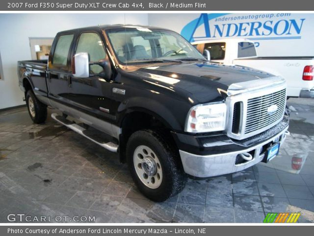 2007 Ford F350 Super Duty XLT Crew Cab 4x4 in Black