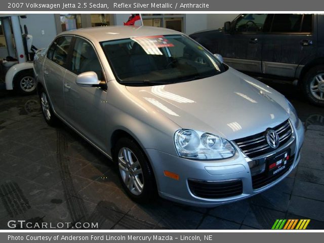 2007 Volkswagen Jetta 2.5 Sedan in Reflex Silver Metallic