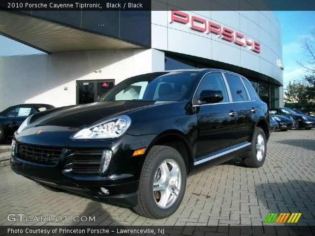 2010 Porsche Cayenne Tiptronic in Black