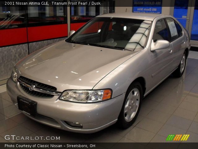 2001 Nissan Altima GLE in Titanium Frost Pearl