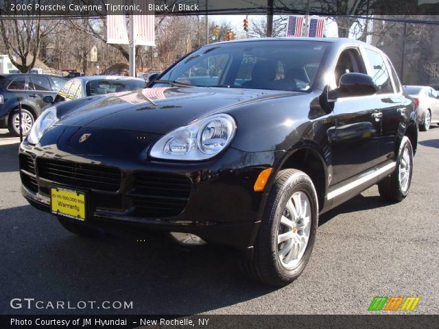 2006 Porsche Cayenne Tiptronic in Black