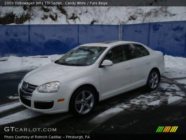 2009 Volkswagen Jetta TDI Sedan in Candy White
