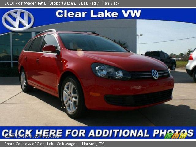 2010 Volkswagen Jetta TDI SportWagen in Salsa Red