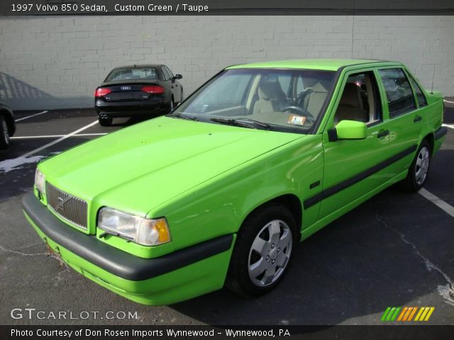 1997 Volvo 850 Sedan in Custom Green