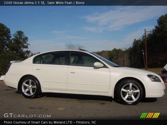 2006 Nissan Altima 3.5 SE in Satin White Pearl