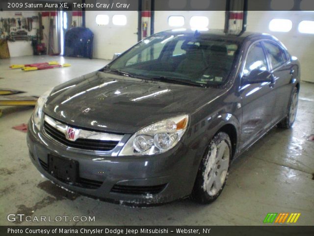 2009 Saturn Aura XE in Techno Gray