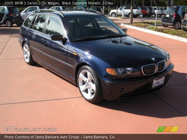 2005 BMW 3 Series 325i Wagon in Black Sapphire Metallic