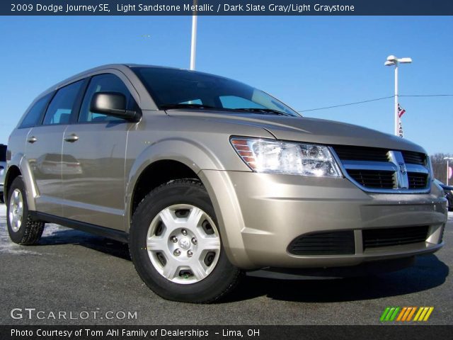 2009 Dodge Journey SE in Light Sandstone Metallic