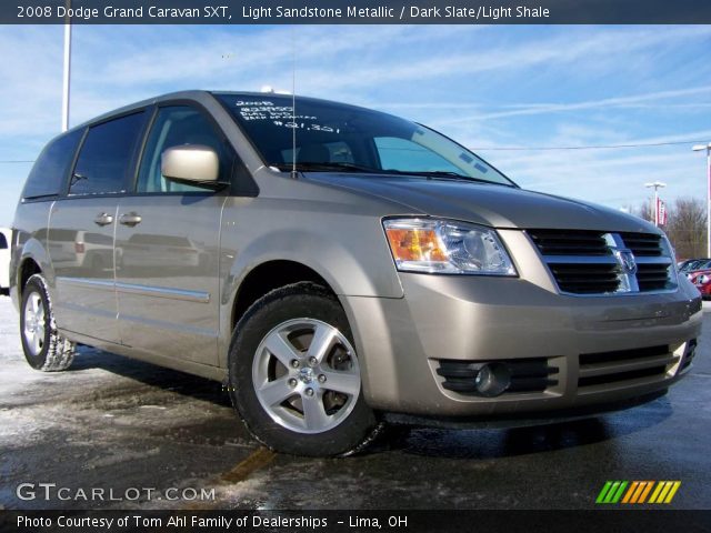 2008 Dodge Grand Caravan SXT in Light Sandstone Metallic