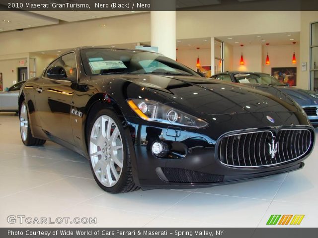 2010 Maserati GranTurismo  in Nero (Black)