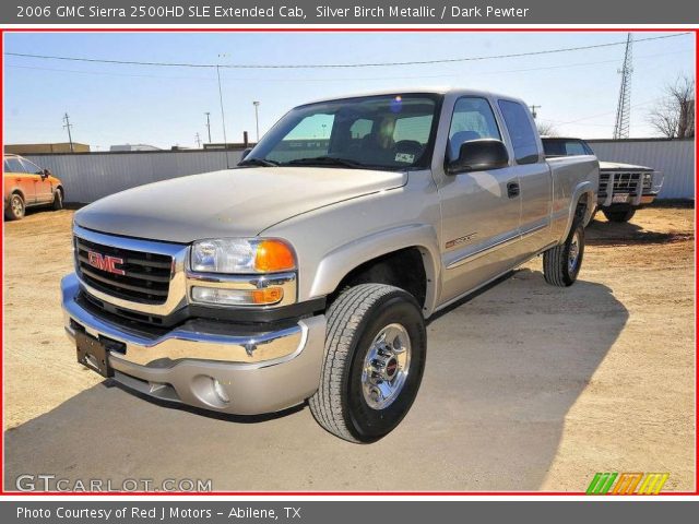 2006 GMC Sierra 2500HD SLE Extended Cab in Silver Birch Metallic