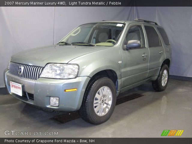 2007 Mercury Mariner Luxury 4WD in Light Tundra Metallic