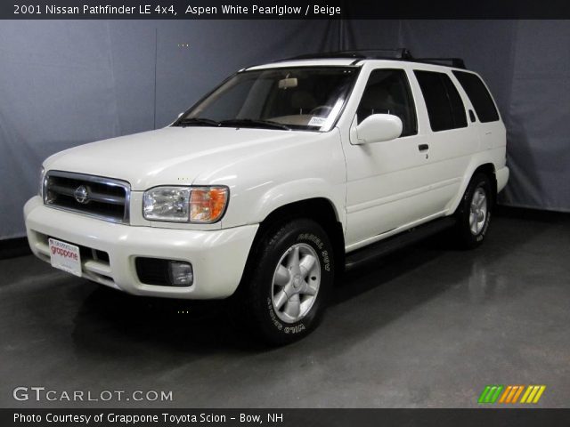2001 Nissan Pathfinder LE 4x4 in Aspen White Pearlglow