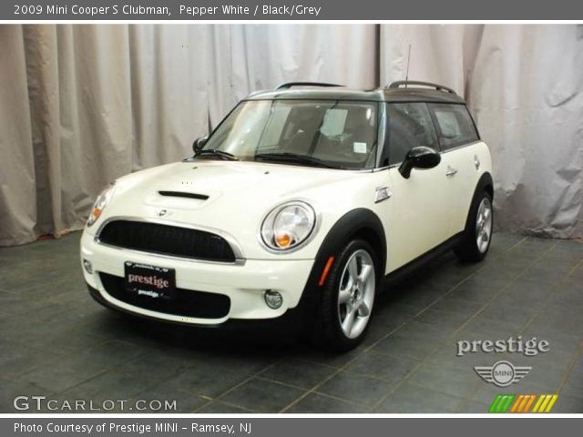2009 Mini Cooper S Clubman in Pepper White