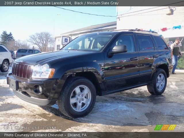 2007 Jeep Grand Cherokee Laredo 4x4 in Black