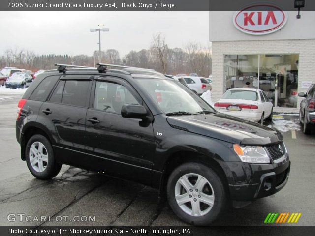 2006 Suzuki Grand Vitara Luxury 4x4 in Black Onyx