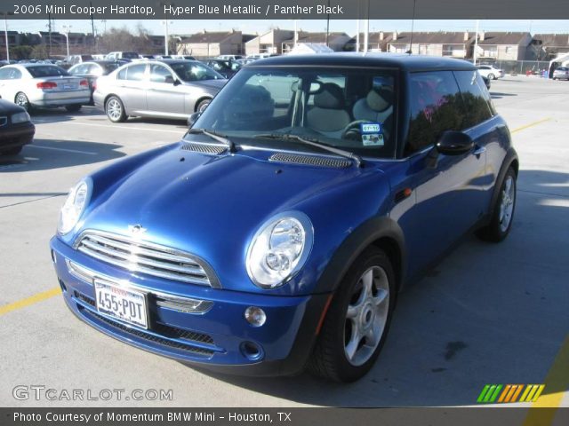 2006 Mini Cooper Hardtop in Hyper Blue Metallic